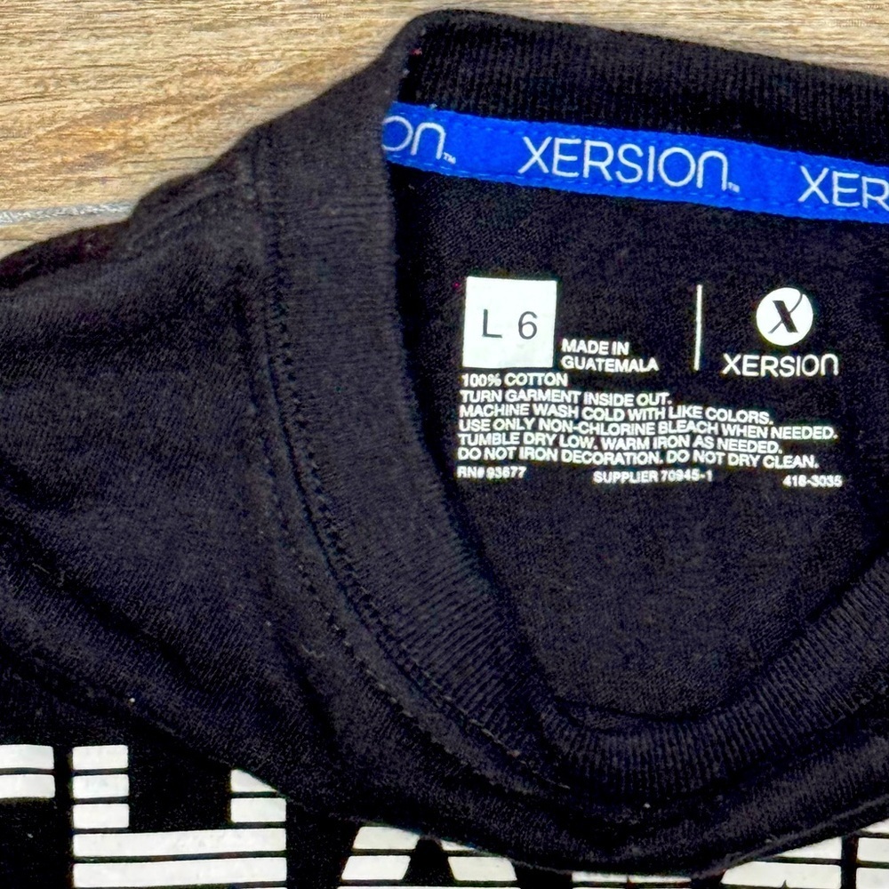 T-Shirt​​ - Picture 6 of 6